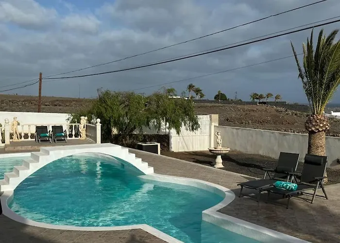 Villa Piedranegra