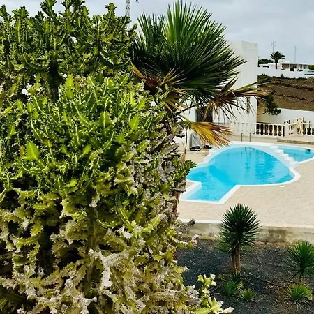 Villa Piedranegra Tias