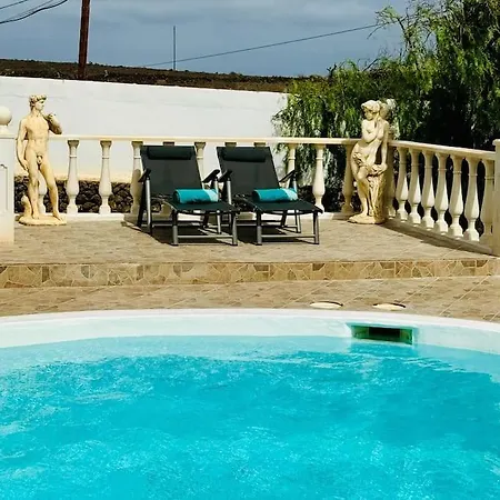 Villa Piedranegra