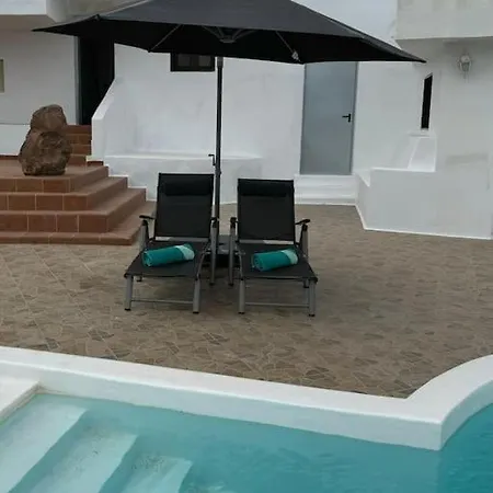 Villa Piedranegra