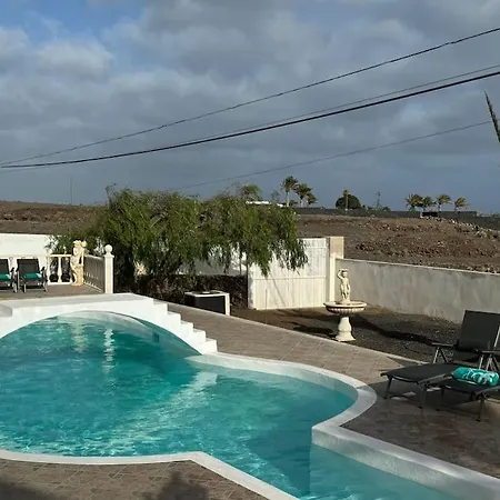 Villa Piedranegra
